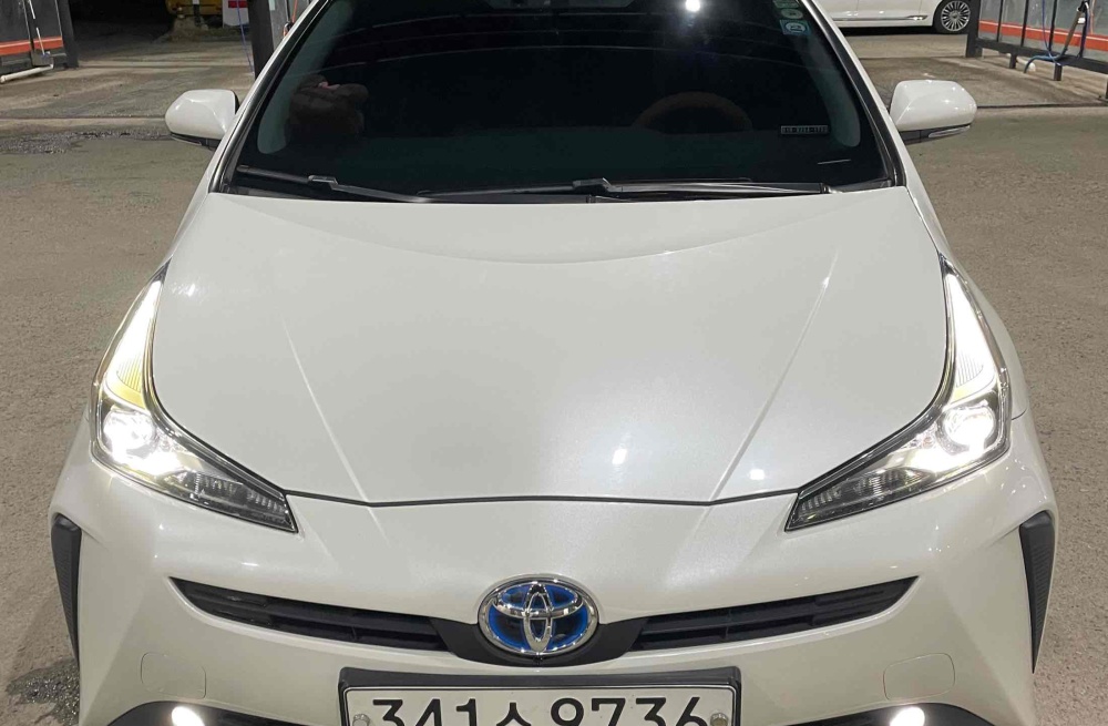 Toyota Prius 4th generation