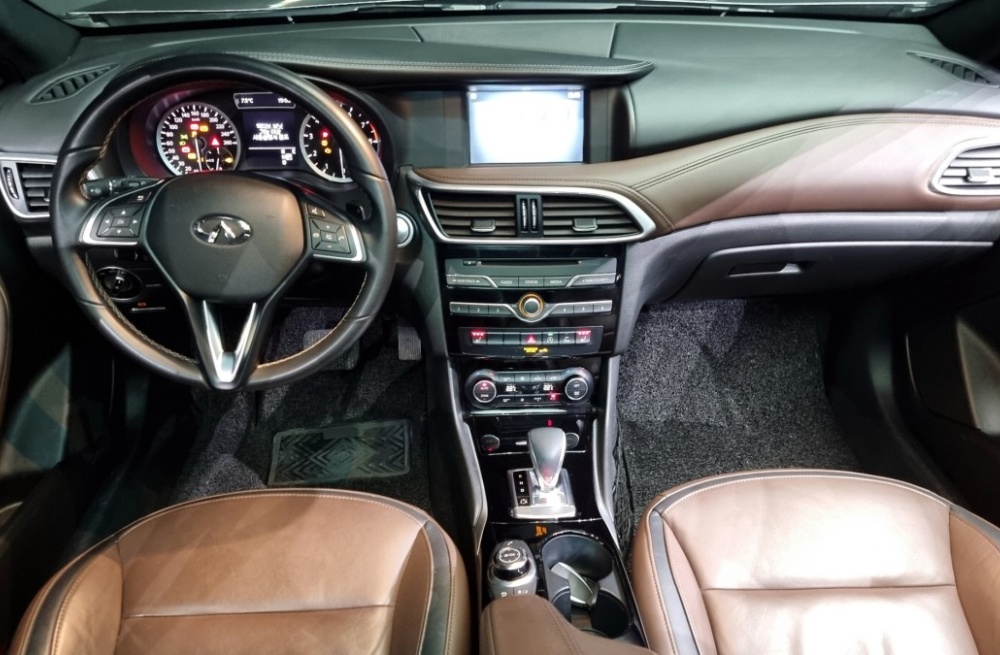 Infinity Q30