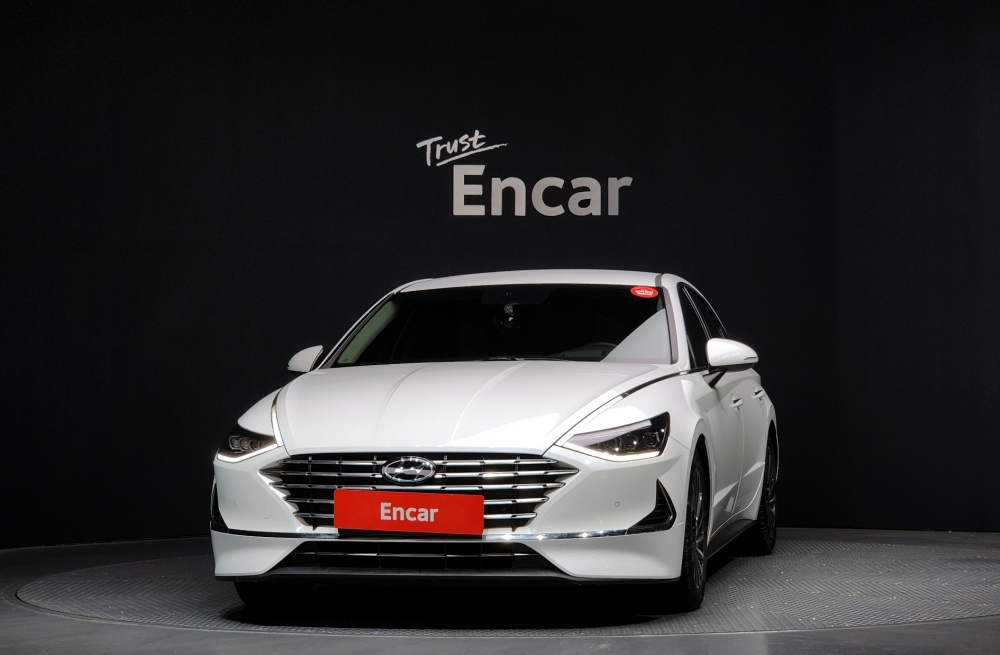 Hyundai Sonata Hybrid (DN8)