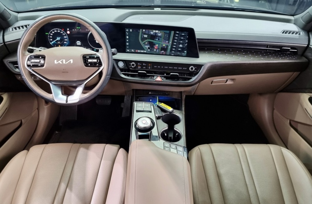 Kia K8 Hybrid