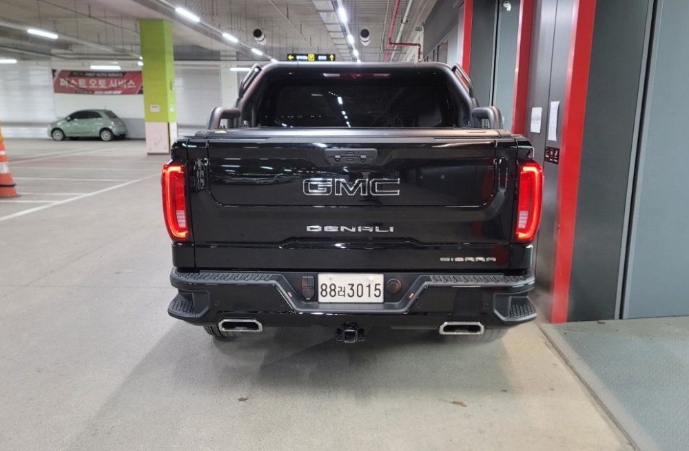 GMC Sierra