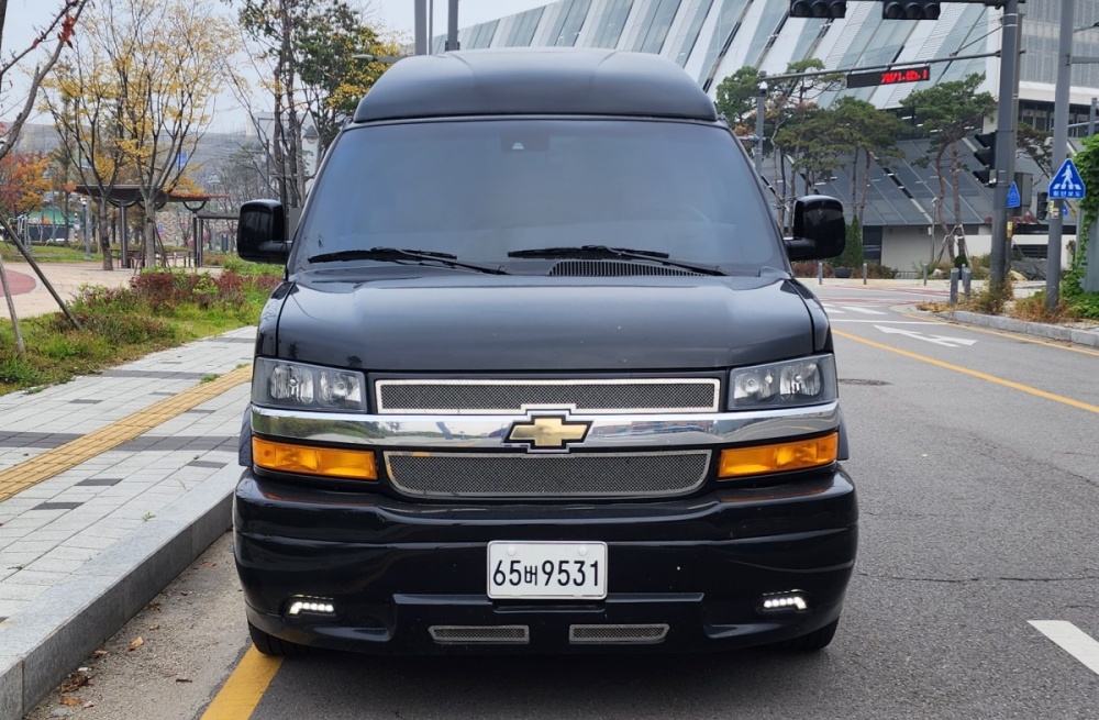 Chevrolet Express Van