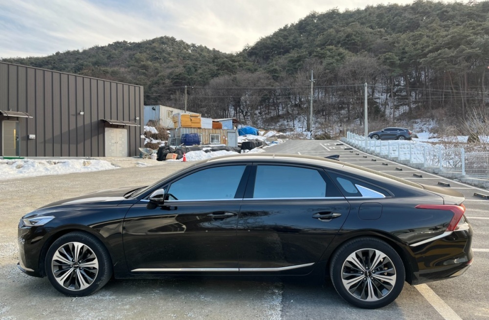 Kia K8 Hybrid