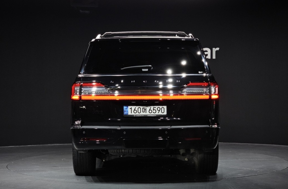 Lincoln Navigator 4th generation