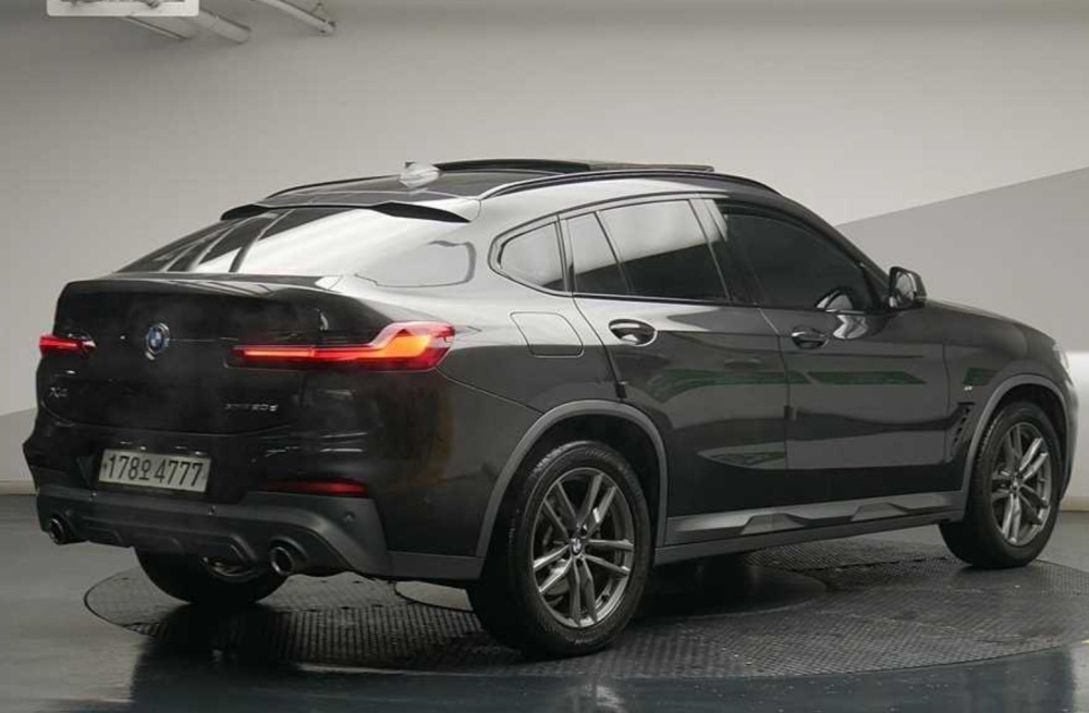 BMW X4 (G02)