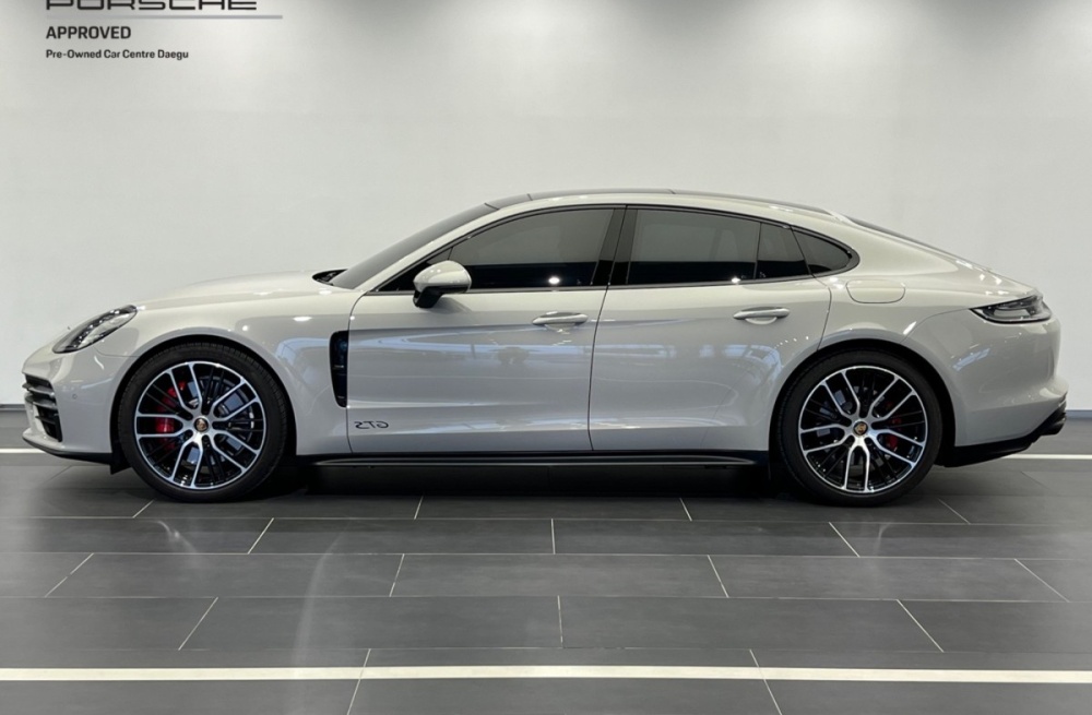 Porsche Panamera (971)