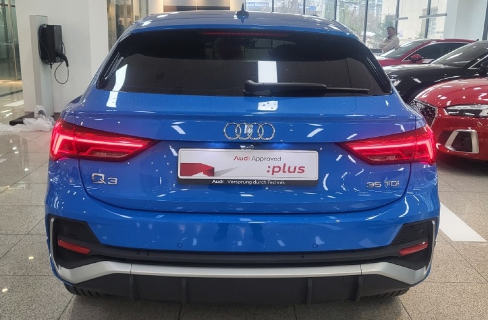 Audi Q3 (F3)