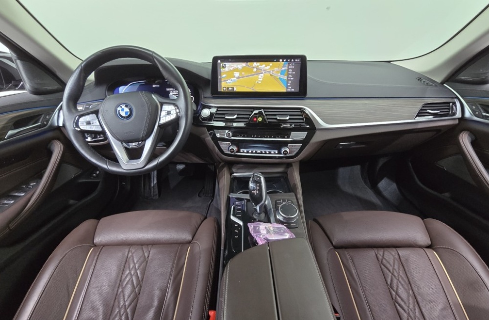 BMW 5 series (G30)