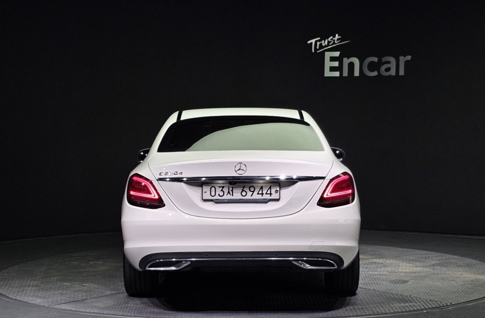 Mercedes-Benz C-Class W205