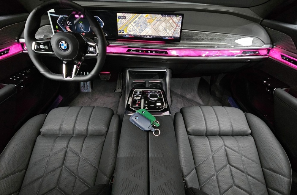 BMW 7 Series (G70)