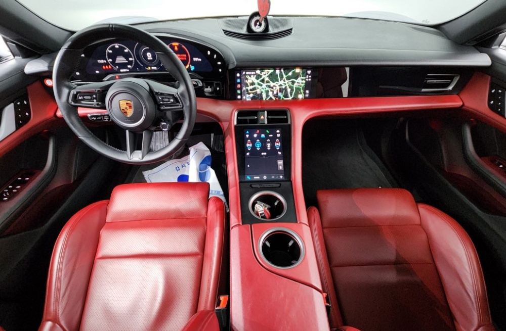 Porsche Taycan