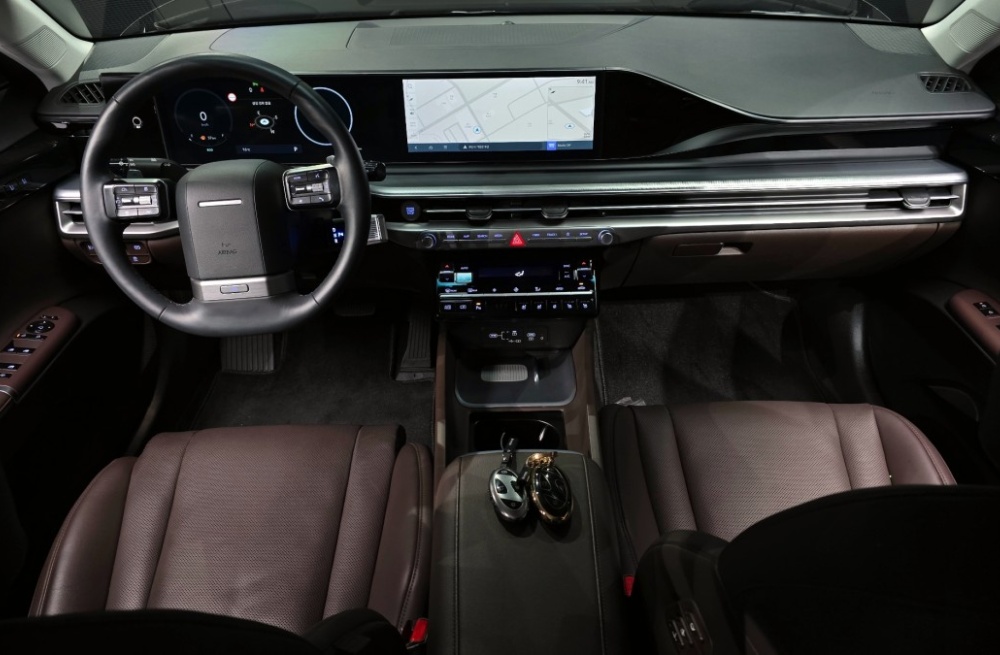 Hyundai Grandeur (GN7)