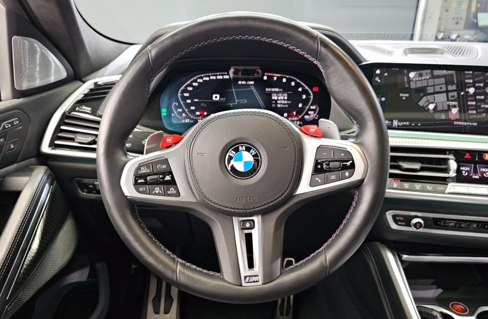 BMW X6M (G06)