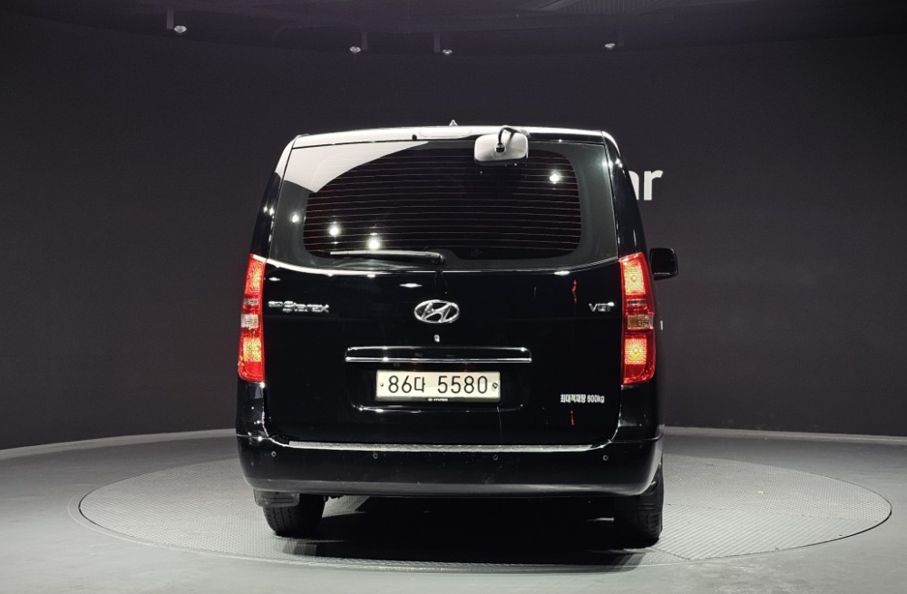Hyundai The New Grand Starex
