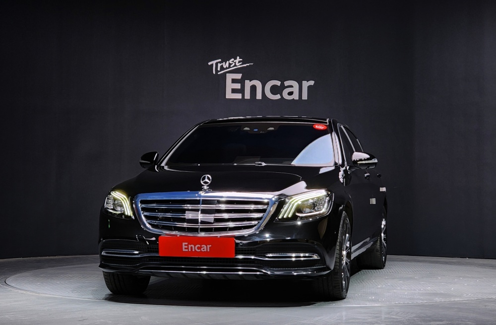 Mercedes-Benz S-Class W222