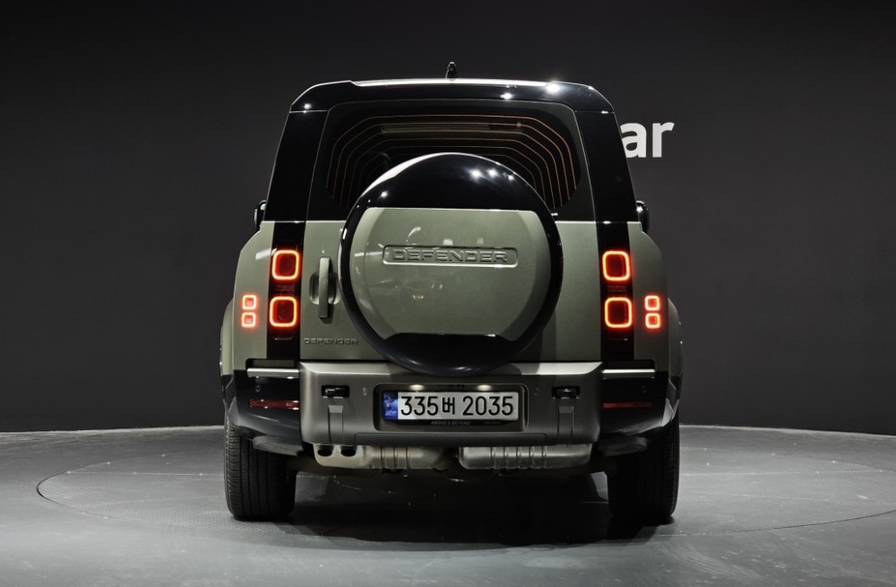 Land rover Defender (L663)