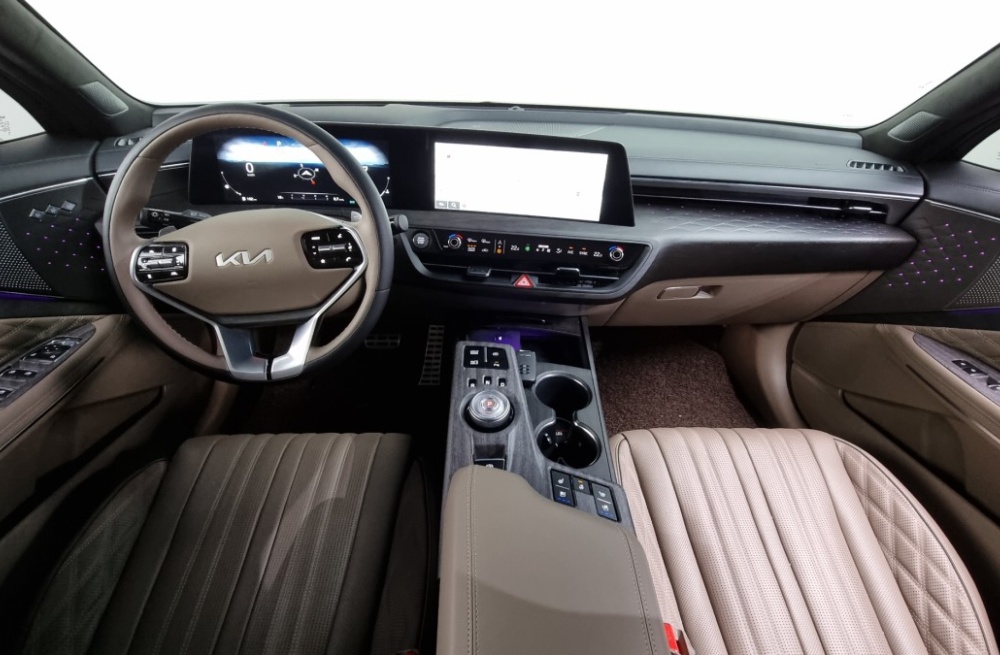 Kia K8
