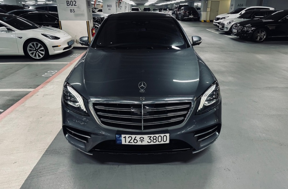 Mercedes-Benz S-Class W222