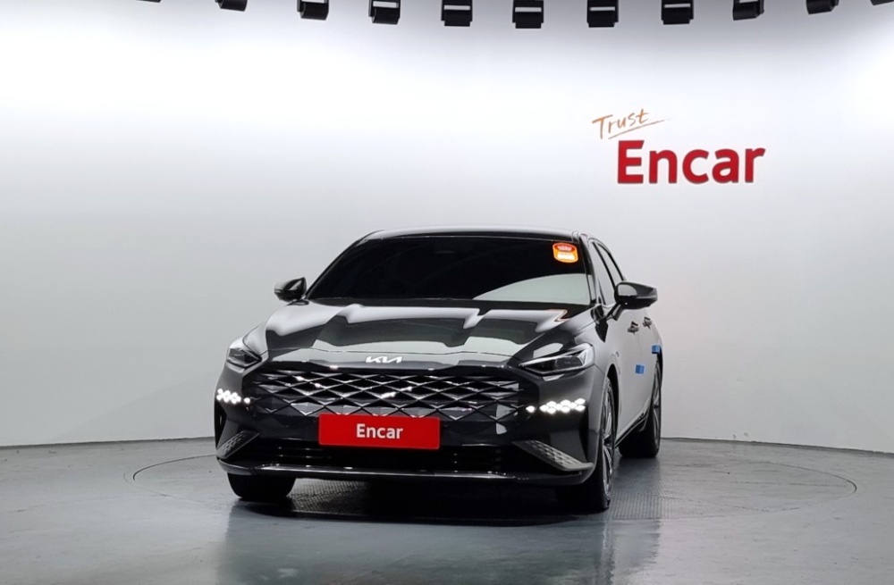 Kia K8 Hybrid