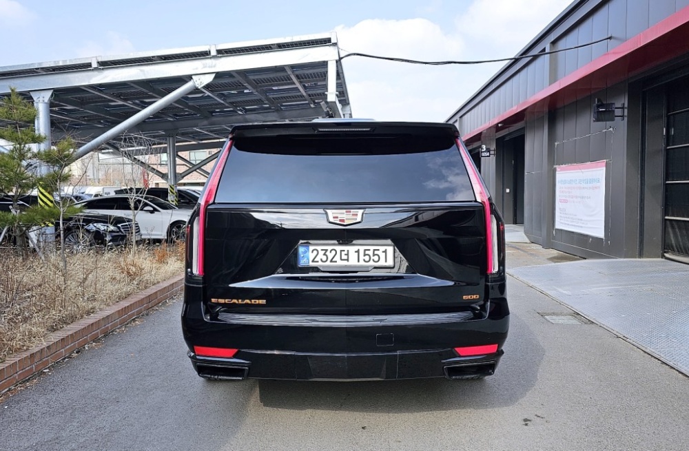 Cadillac Escalade 5th Gen