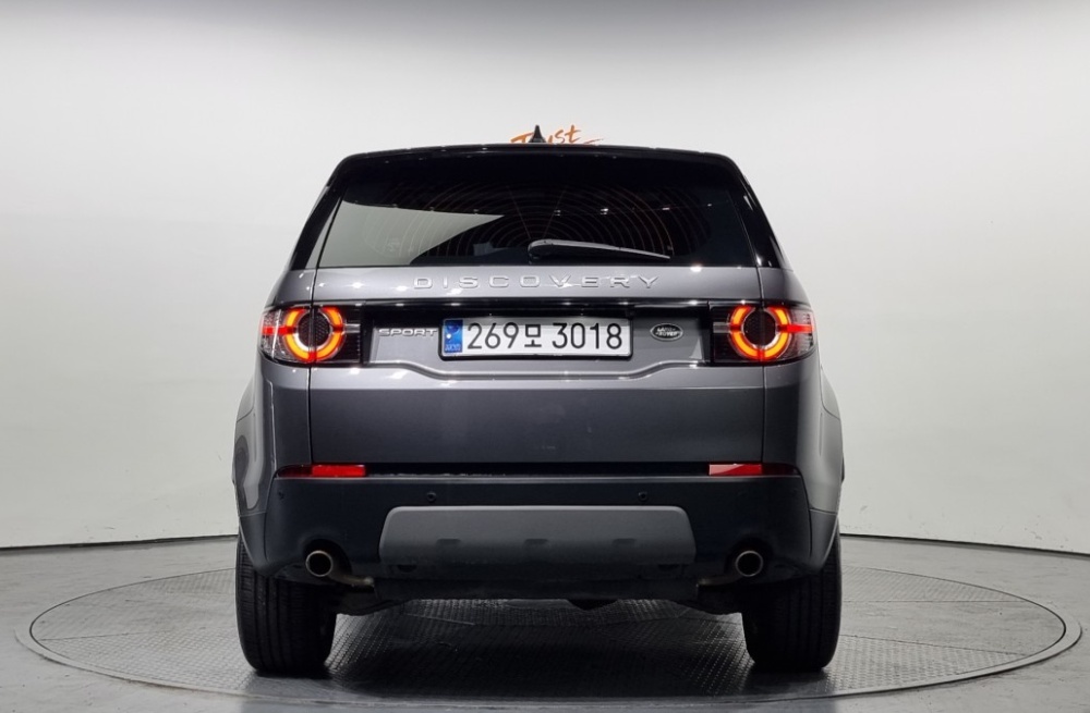 Land rover discovery sport