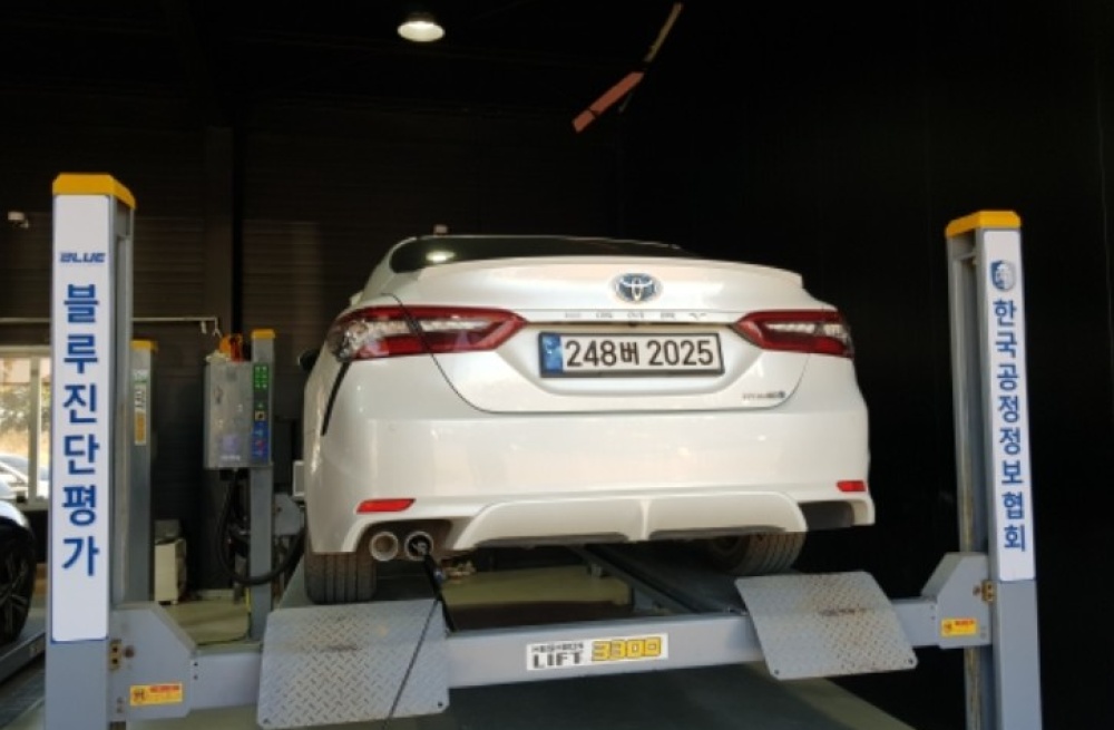 Toyota Camry (XV70)