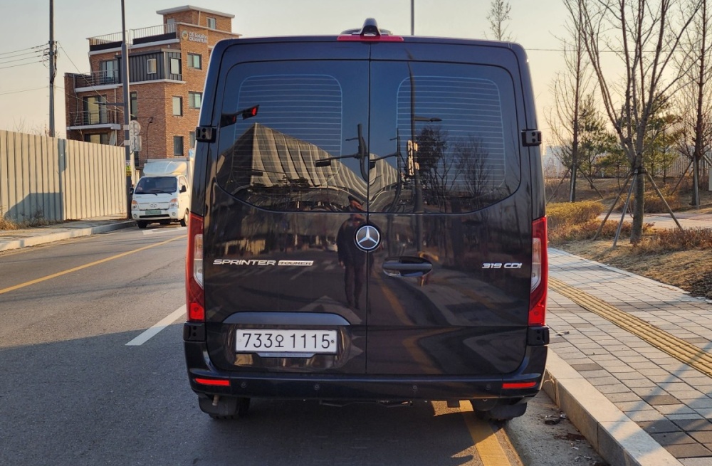 Mercedes-Benz sprinter