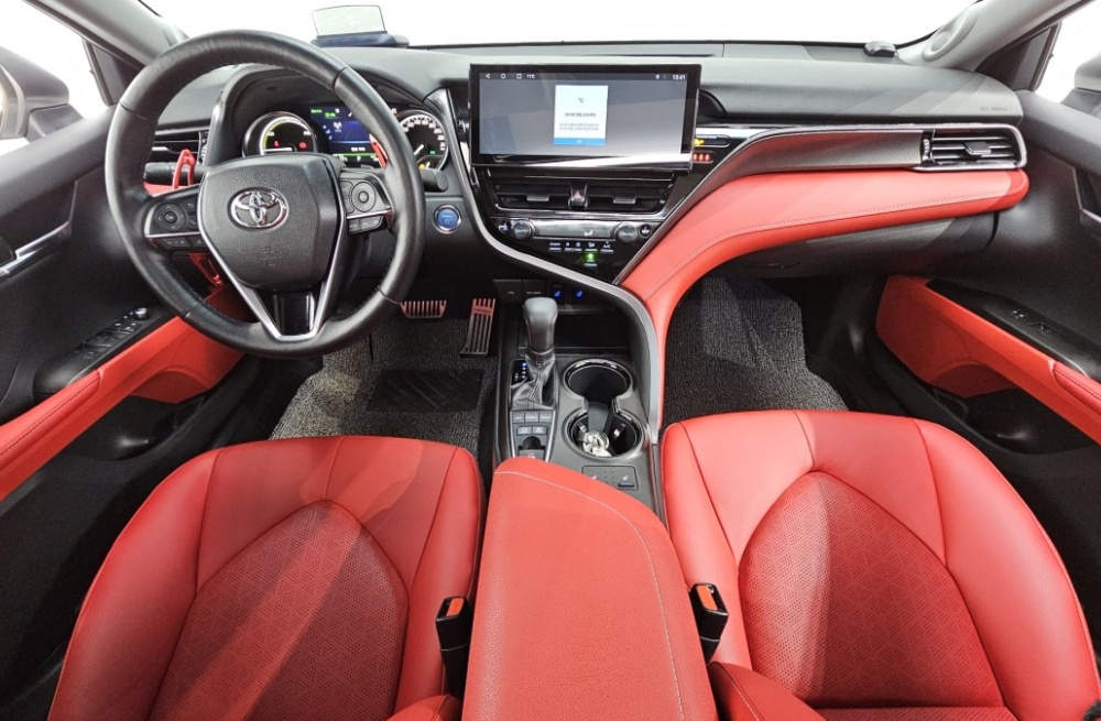 Toyota Camry (XV70)