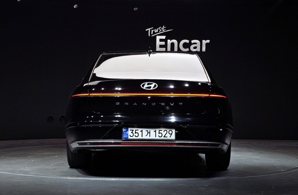 Hyundai Grandeur Hybrid (GN7)