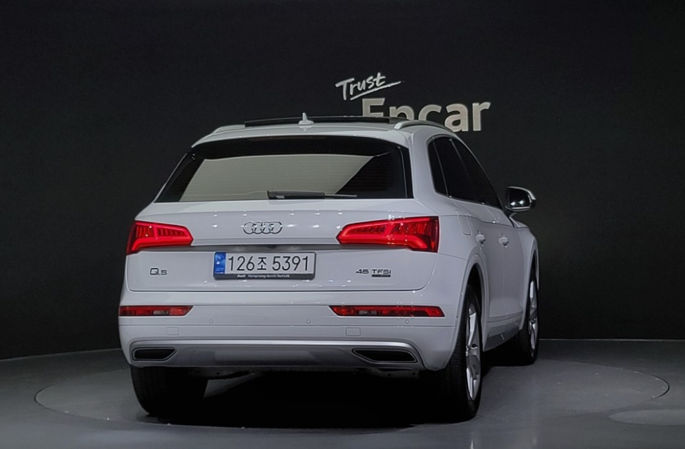 Audi Q5 (FY)