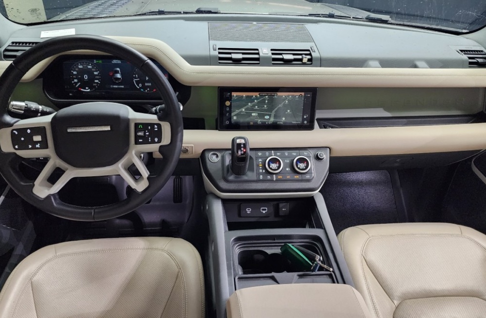 Land rover Defender (L663)