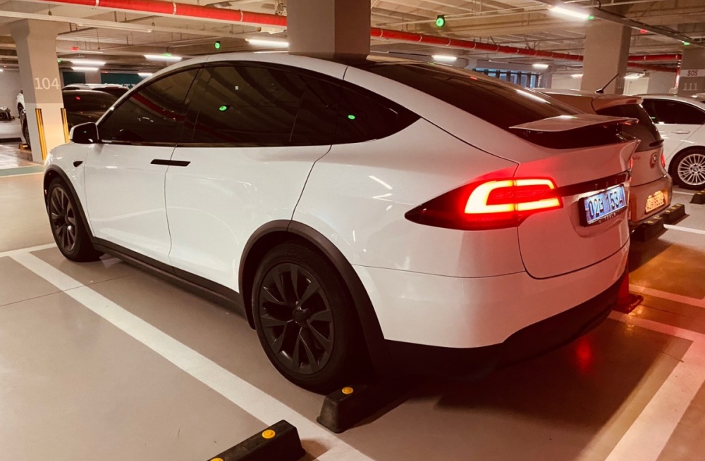 Tesla Model X