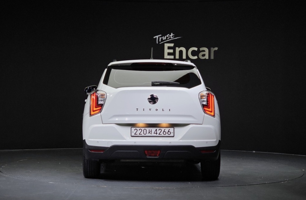 KG Mobility (Ssangyong) Very New Tivoli