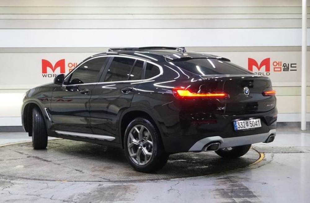 BMW X4 (G02)