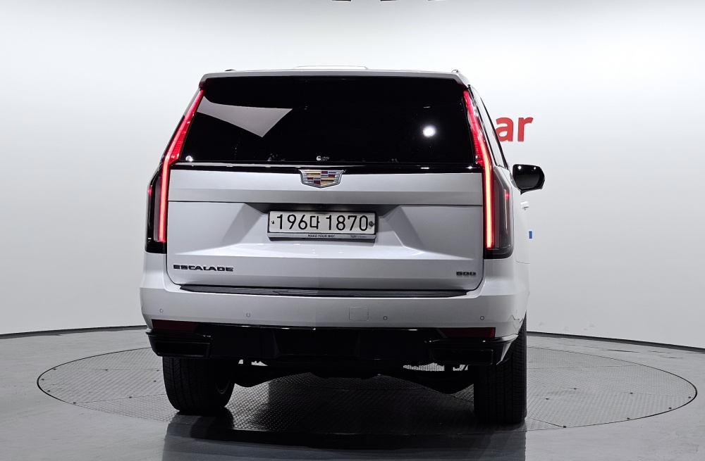 Cadillac Escalade 5th Gen