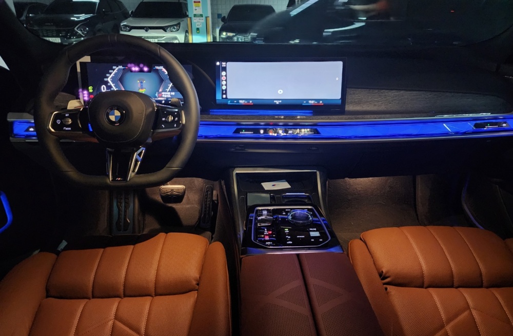 BMW 7 Series (G70)