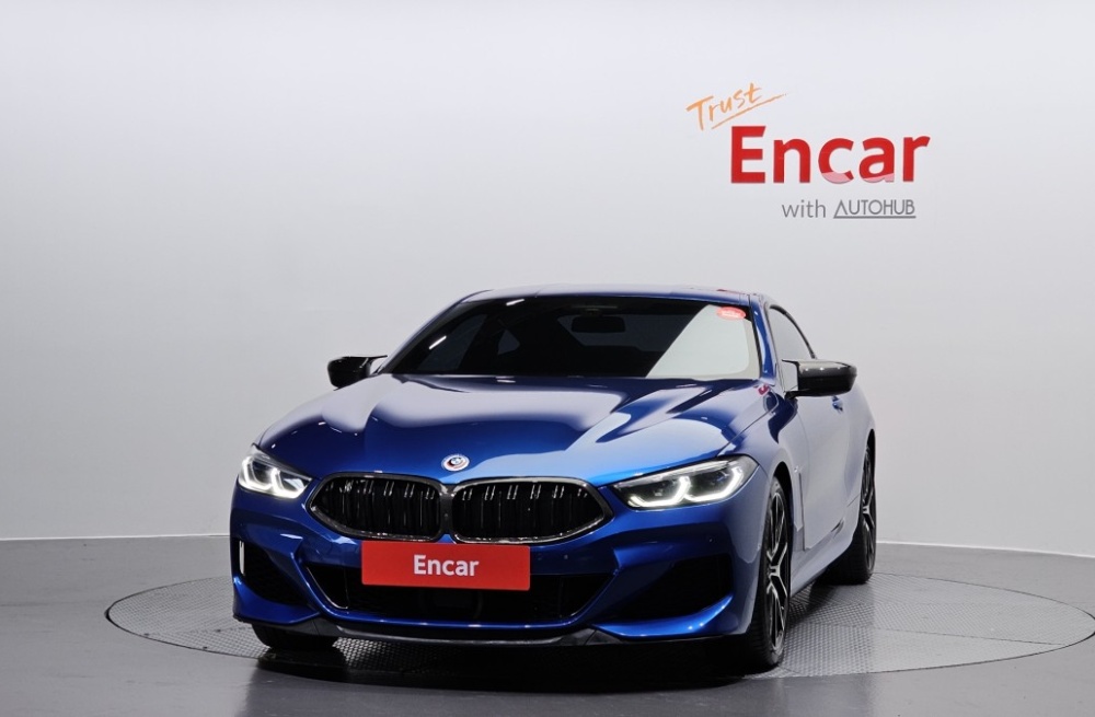 BMW 8 Series (G15)