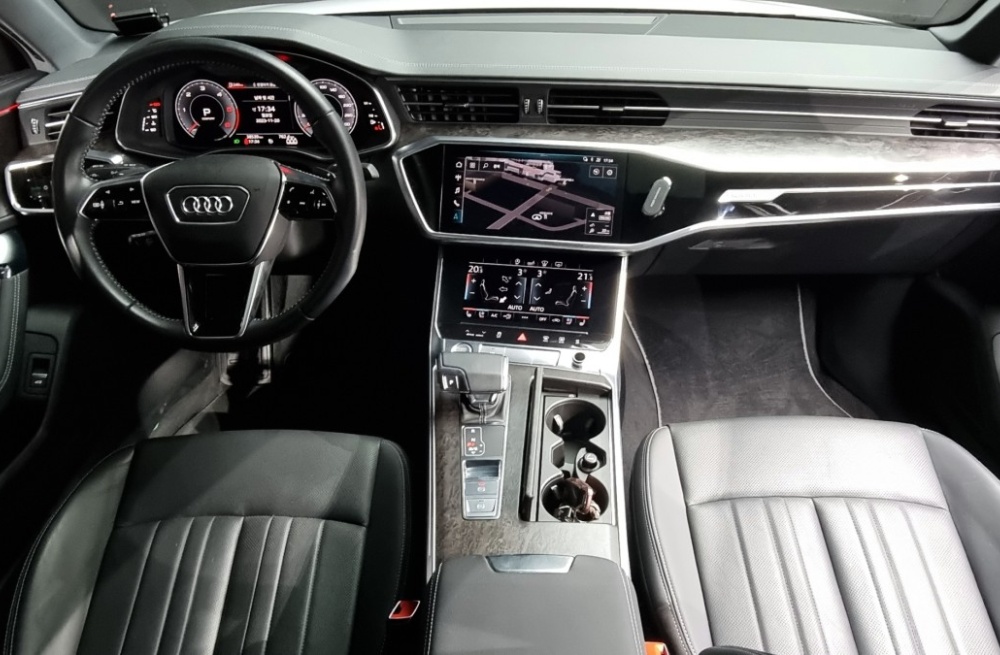 Audi A6 (C8)