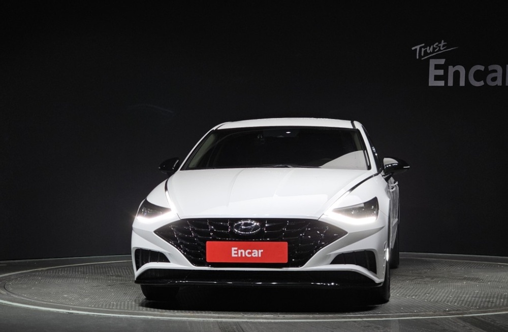 Hyundai Sonata (DN8)