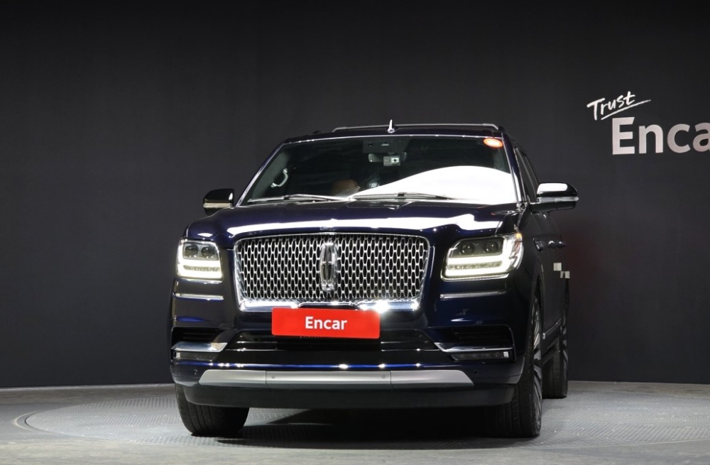 Lincoln Navigator 4th generation