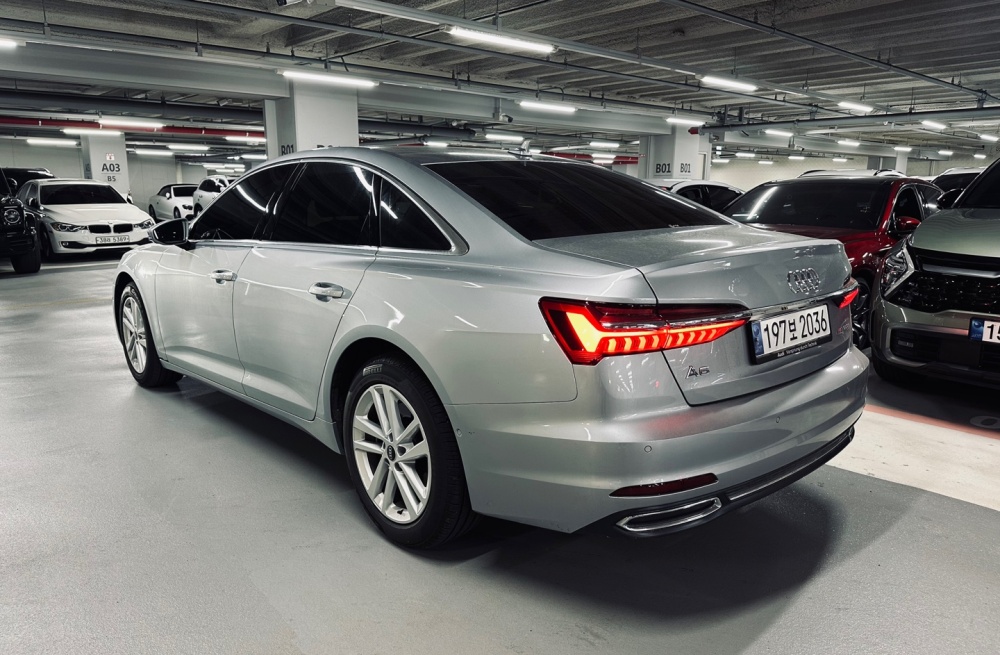 Audi A6 (C8)