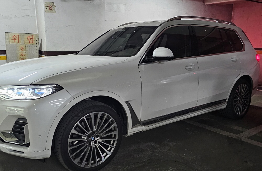 BMW X7 (G07)