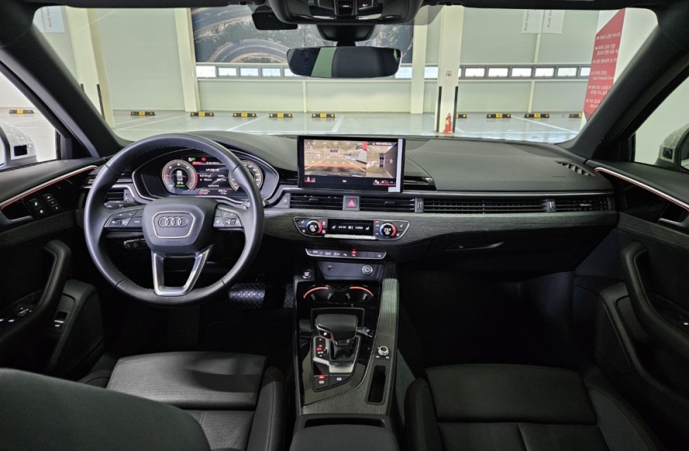 Audi A4 (B9)