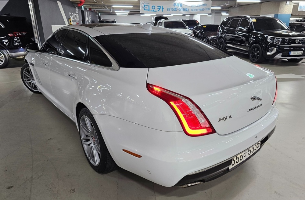 Jaguar All New XJ