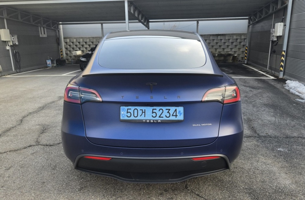 Tesla model Y