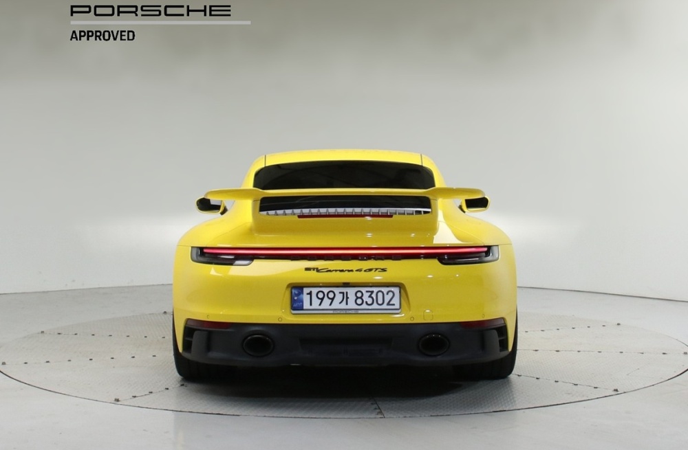 Porsche 911 (992)