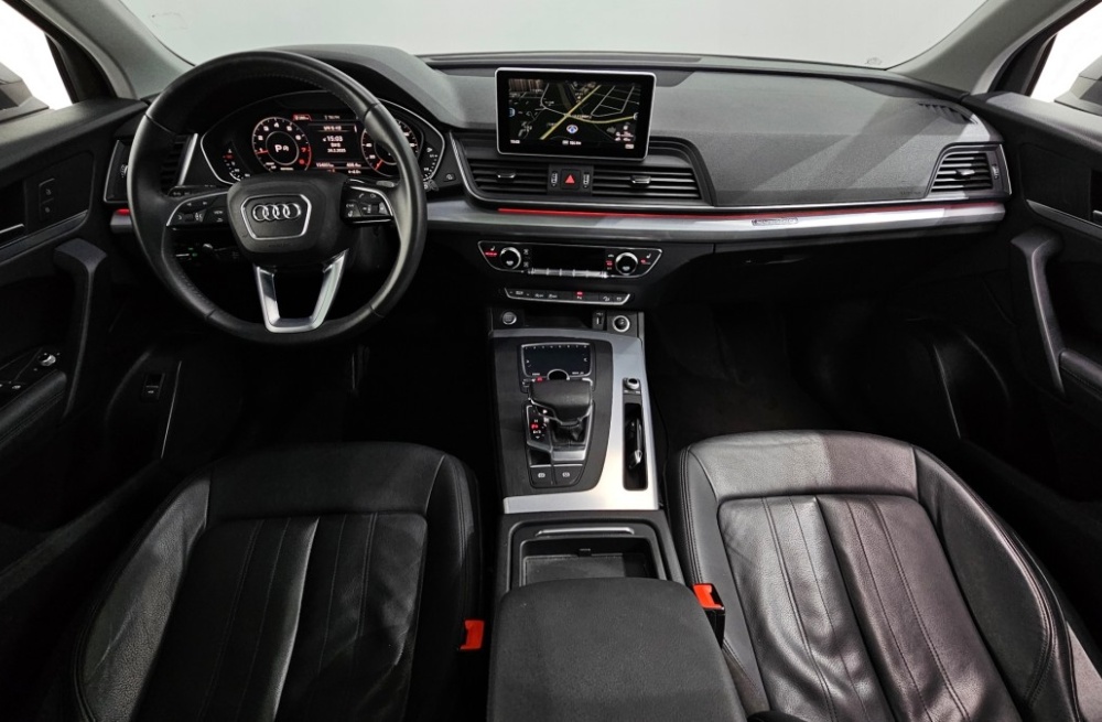 Audi Q5 (FY)