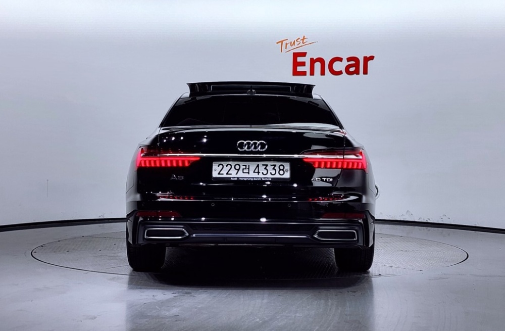 Audi A6 (C8)
