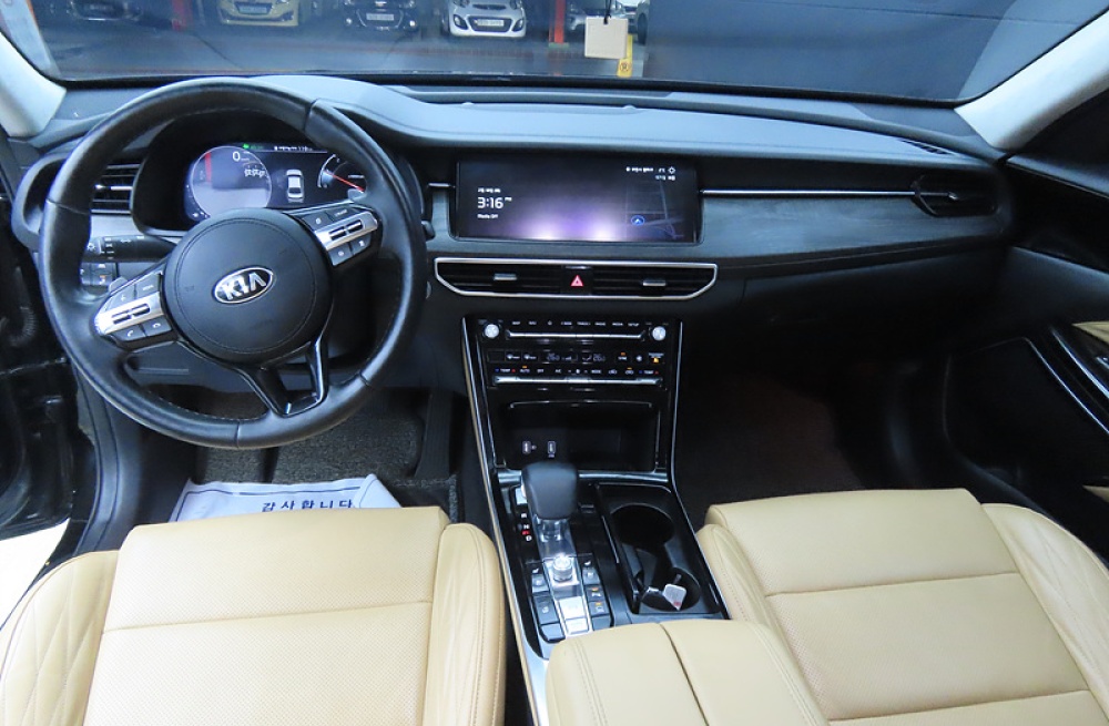 Kia K7 Premier