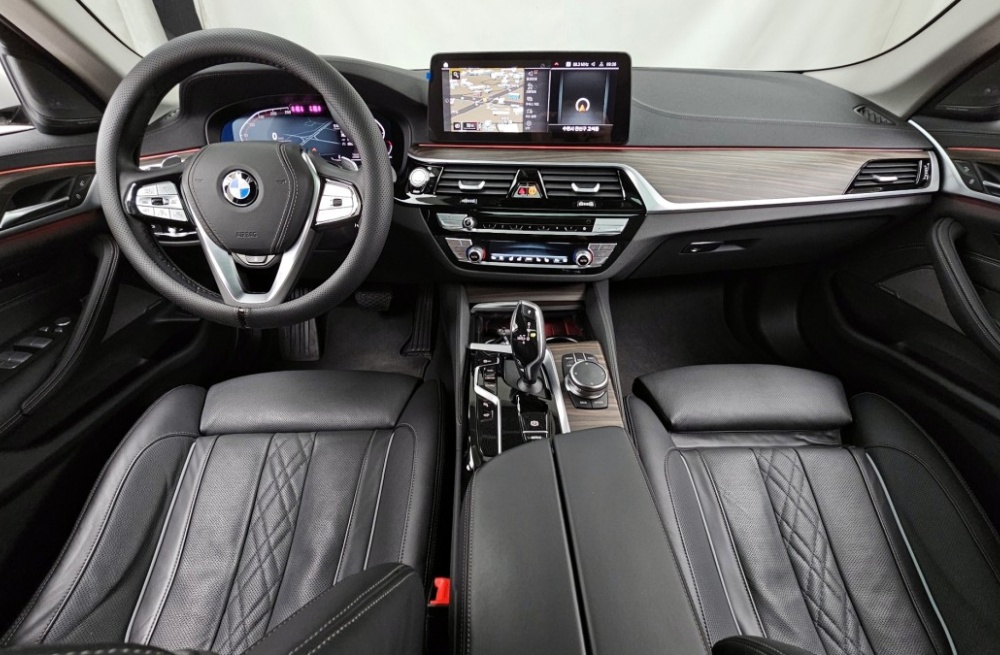 BMW 5 series (G30)